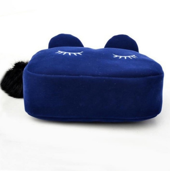 🆕️ NWT Cosmetic Case - Picture 4 of 8